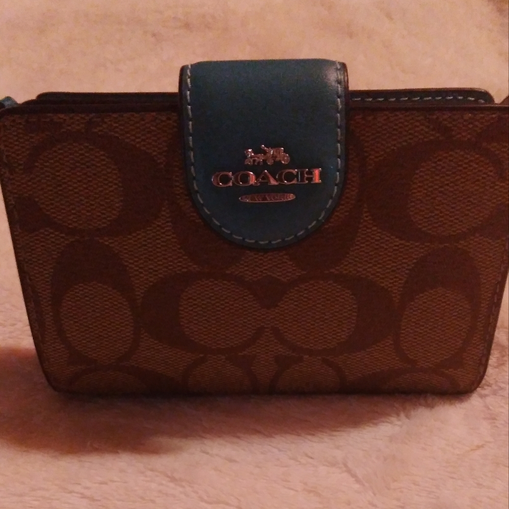 Authentic Coach items - Picture 4 of 7